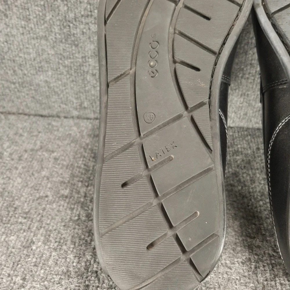 Ecco loafers black